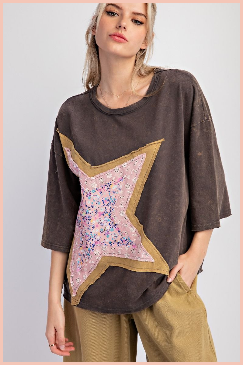 Half Sleeve Star Patch Top | Final Sale