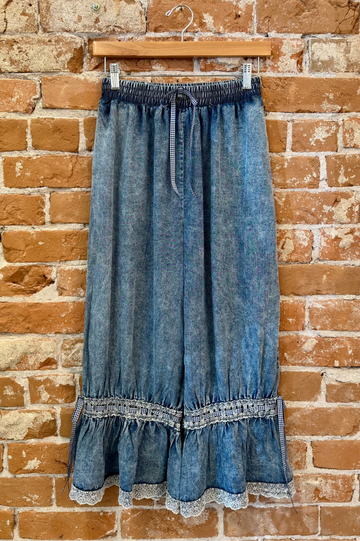 Washed Ruffle Hem Bottoms with Bow Detail