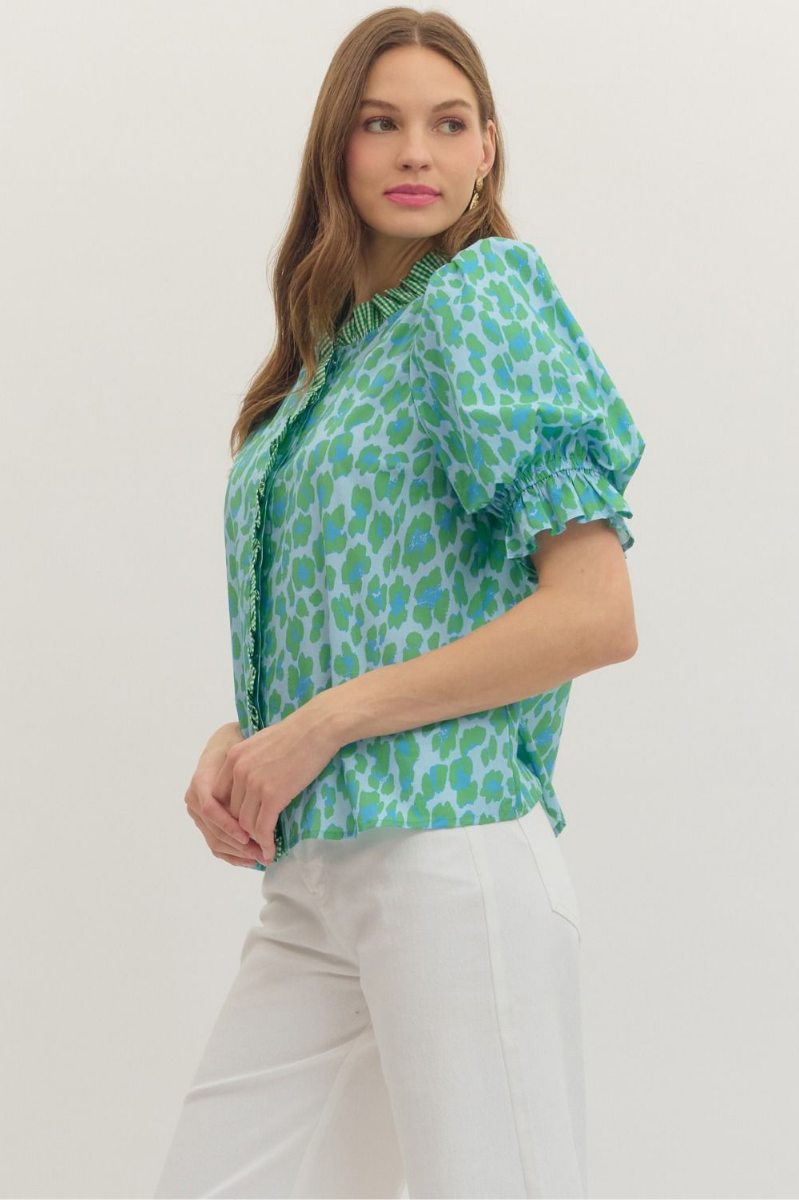 Leopard Print Ruffle Collar Puff Sleeve Top