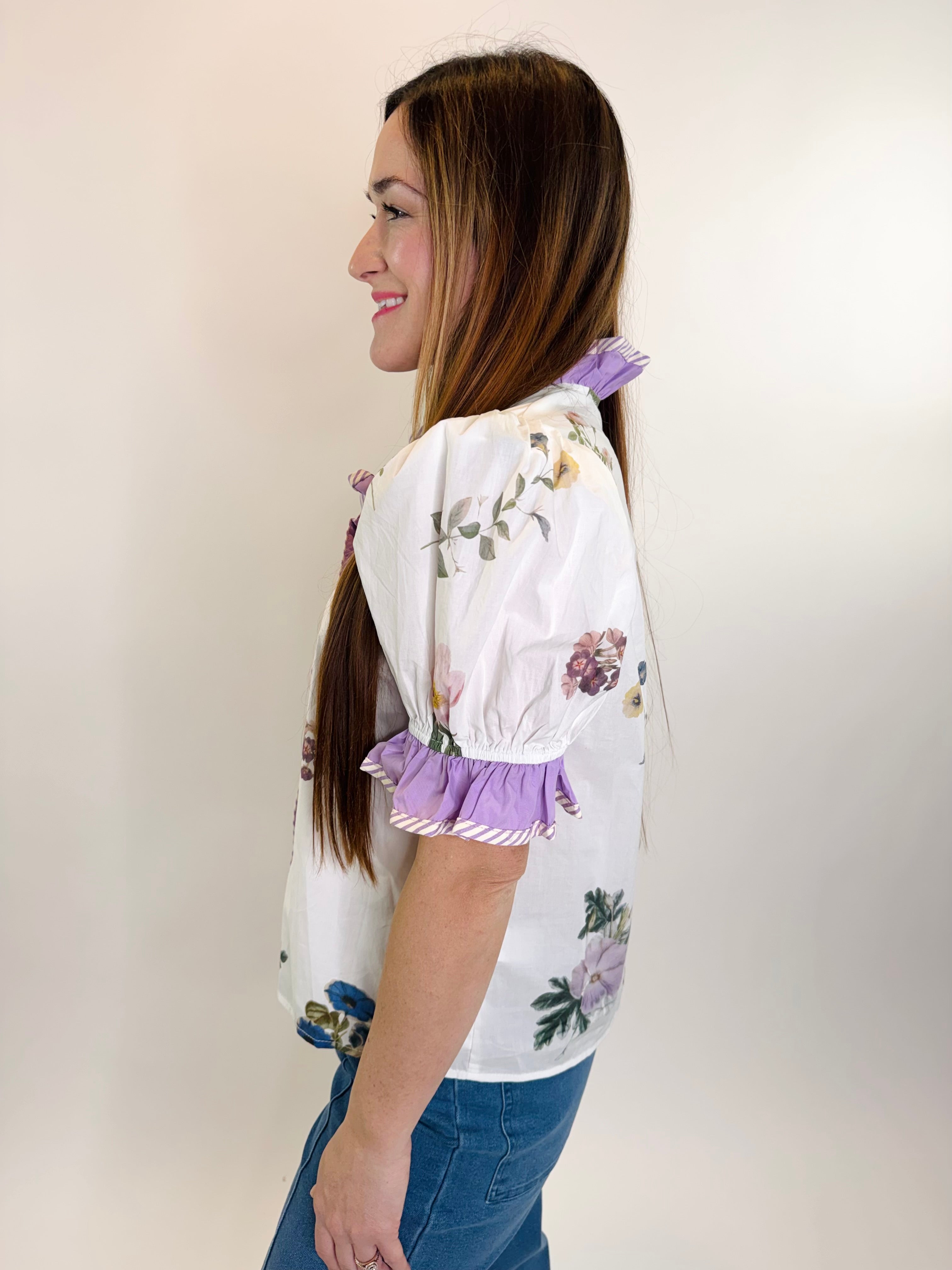 Contrast Ruffled Floral Puff Sleeve Top