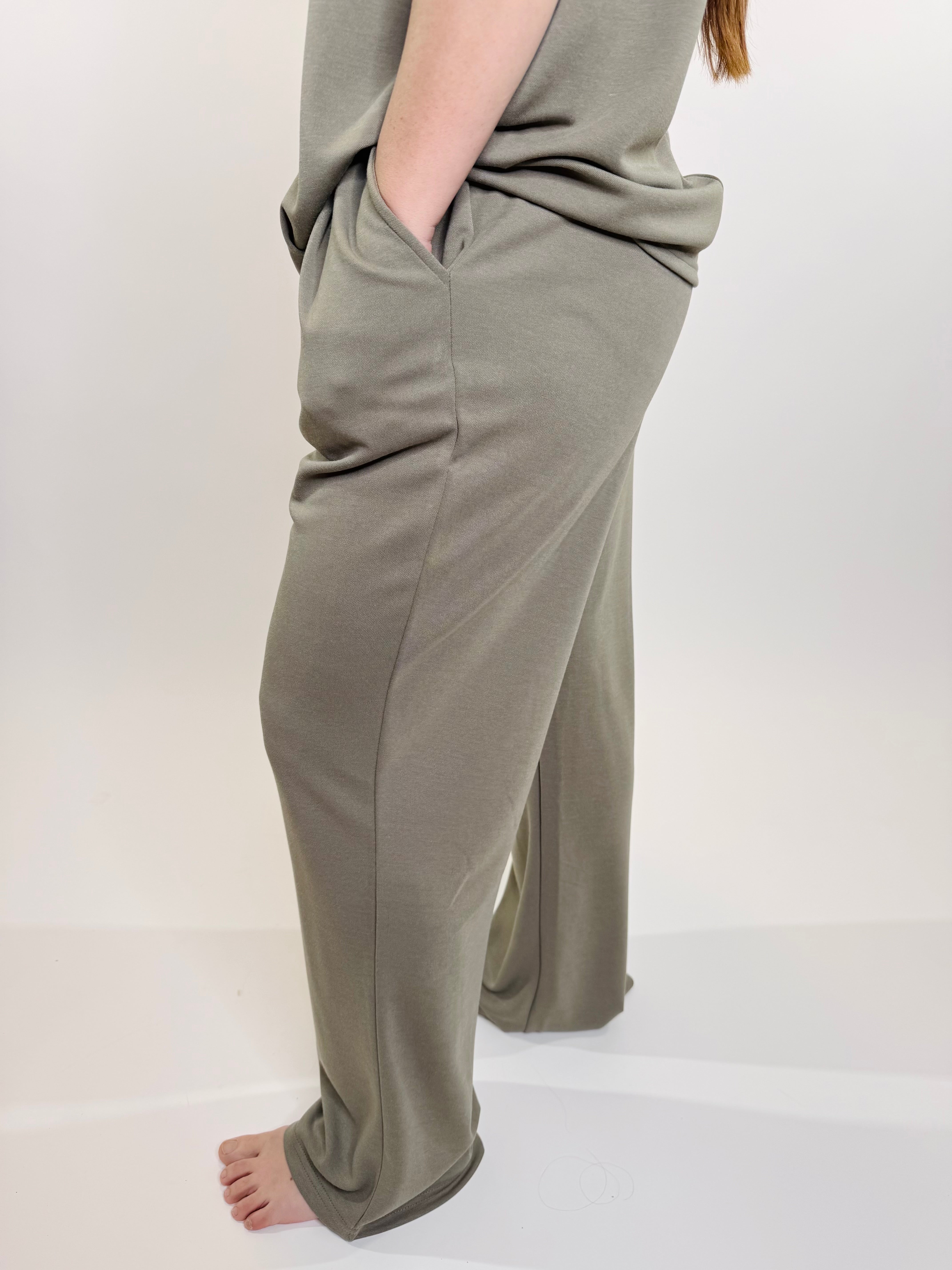 Solid Knit Comfy Pants