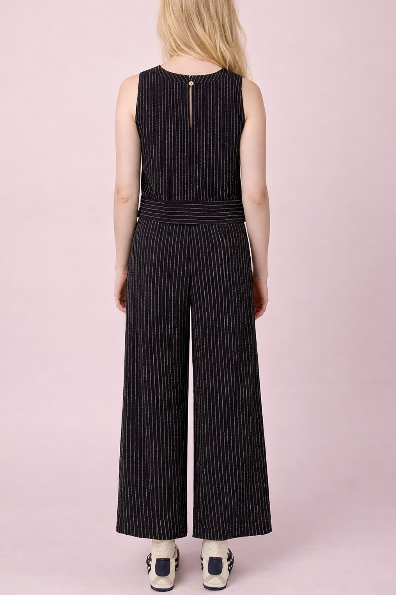 Solid Linen Blend Sleeveless Crop Top | Final Sale