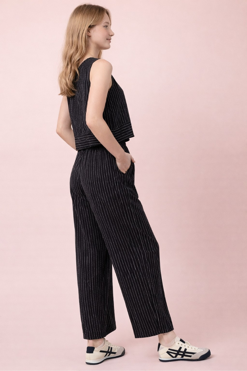 Solid Linen Blend Sleeveless Crop Top | Final Sale